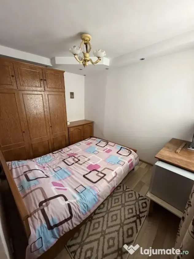 Apartament 3 camere de vanzare, 70,5mp, Strada Tudor Vladimirescu
