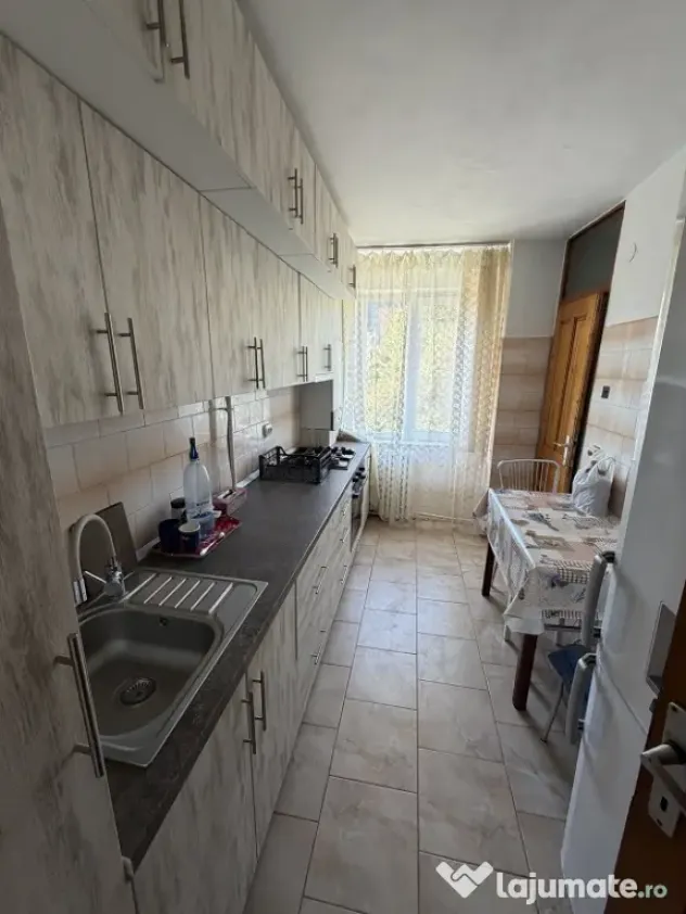 Apartament 3 camere de vanzare, 70,5mp, Strada Tudor Vladimirescu