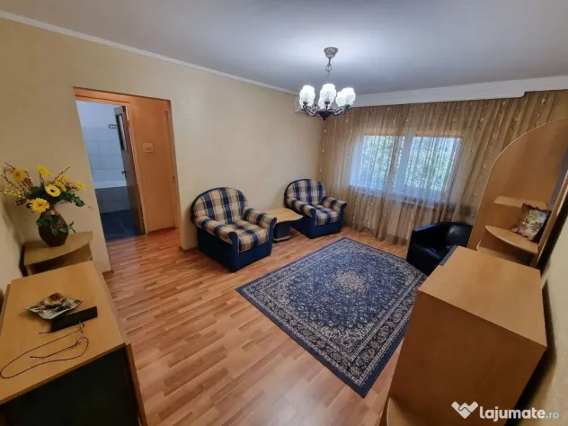 Piata farului-apartament 3 camere cu gaze - Constanta (Constanta)