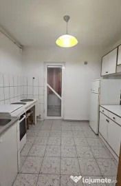 Piata farului-apartament 3 camere cu gaze