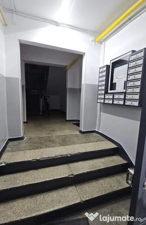 Piata farului-apartament 3 camere cu gaze - Constanta (Constanta)