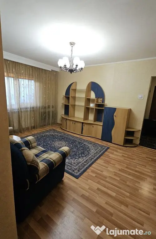 Piata farului-apartament 3 camere cu gaze - Constanta (Constanta)