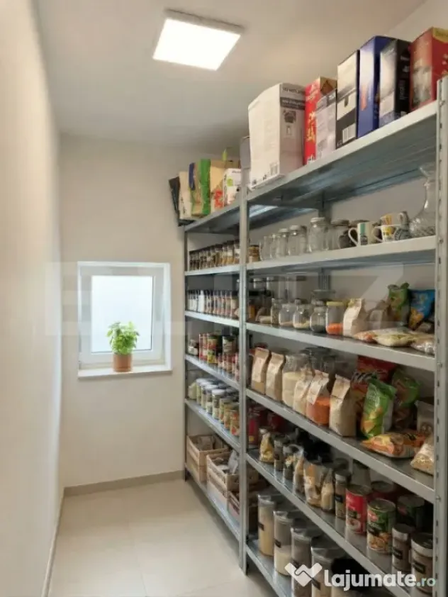 Casă individuală de vânzare în Ghiroda – 177 mp utili, - Ghiroda (Timis)