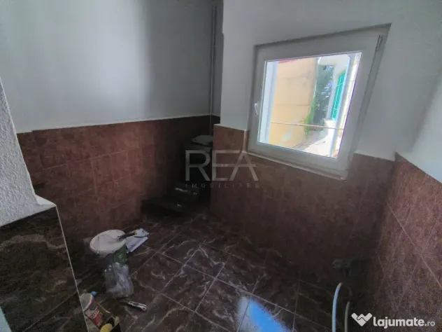 Apartament 3 camere cu acces în pod – zona Uranus - Bucuresti (Bucuresti-Ilfov)