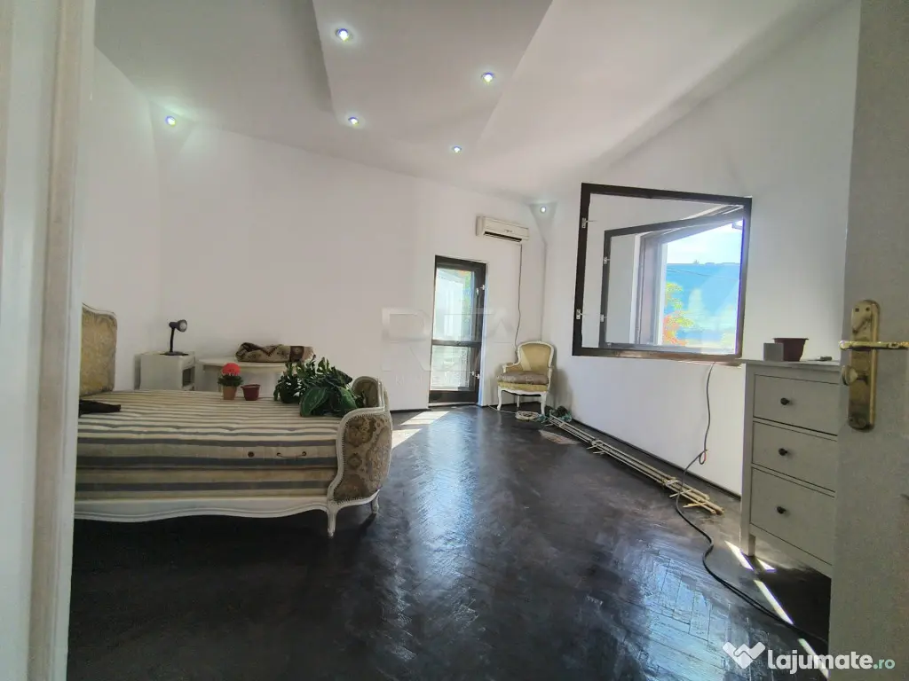 Apartament 3 camere cu acces în pod – zona Uranus - Bucuresti (Bucuresti-Ilfov)