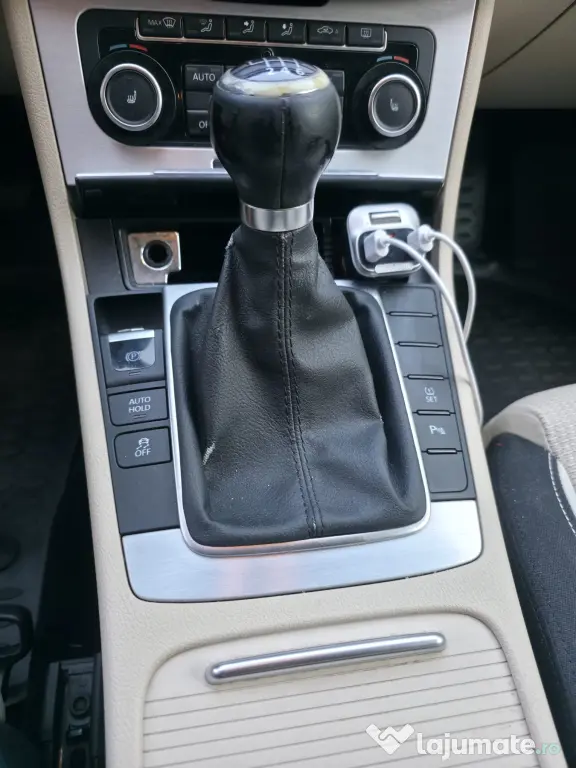 vând urgent autoturism