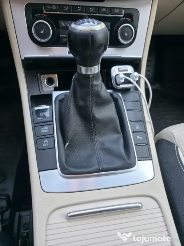 vând urgent autoturism