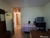 3 camere, et 1/8, 68 mp, bloc 1980-Apusului
