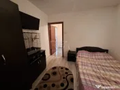 3 camere, et 1/8, 68 mp, bloc 1980-Apusului
