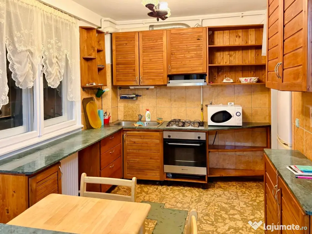 Dau spre inchiriere apartament cu 2 camere nedecomandate in Gheorgheni