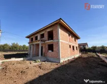 Duplex cu 5 camere, teren 360 mp cu toate utilitatile - Sana