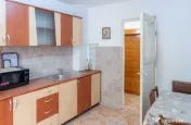 Apartament Cu 2 Camere Semidecomandate Etajul 1 - Zona Zamca 