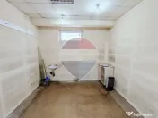 Boxă de închiriat Piața Izvoare cu vitrină 