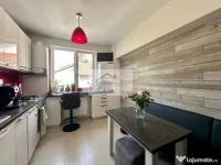 Apartament 3 camere -zona Andrei Muresanu-in bloc tip vila 