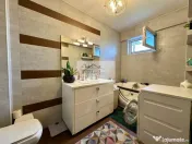 Apartament 3 camere -zona Andrei Muresanu-in bloc tip vila 