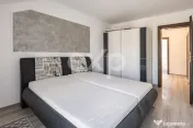 Duplex cu 3 Dormitoare și Teren de 382 mp în Dumbrăvița 