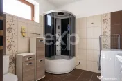 Duplex cu 3 Dormitoare și Teren de 382 mp în Dumbrăvița 