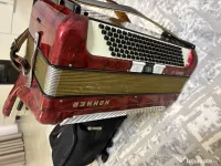 Vând acordeon HOHNER