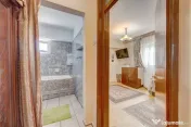 Apartament de 4 camere cu 3 băi, 137mp, centrală proprie,