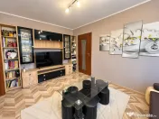 Apartament 3 camere, renovat integral, parcare, boxa, zona Florilor! 