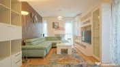 Apartament cu 3 camere de închiriat, loc de parcare subteran! 