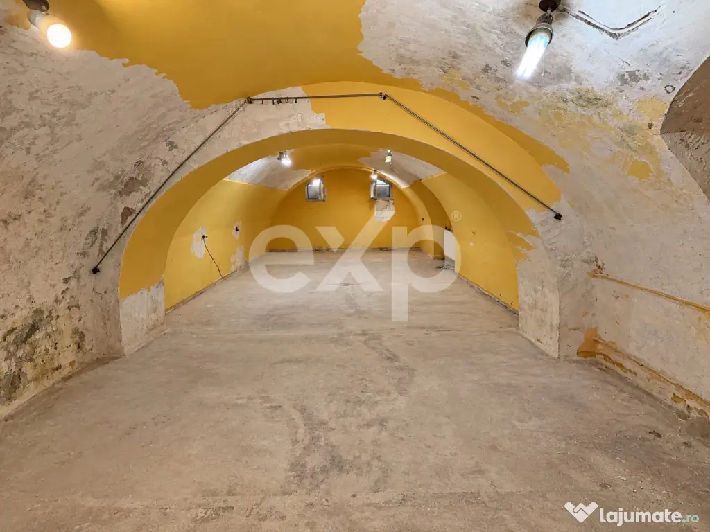Spatiu Comercial Amenajabil, 80 mp, zona centrala - Brasov (Brasov)
