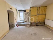 Spatiu Comercial Amenajabil, 80 mp, zona centrala