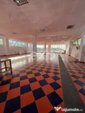 De inchiriat spatiu comercial openspace 300 mp in Gaesti