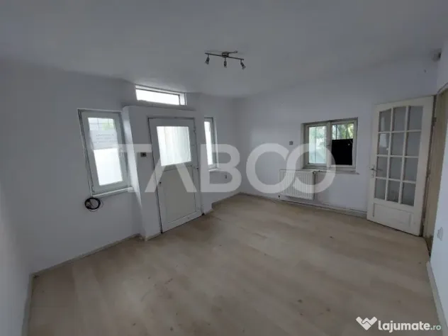 Spatiu birou de inchiriat 40 mp compartimentat zona Turnisor - Sibiu (Sibiu)