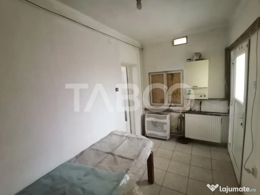 Spatiu birou de inchiriat 40 mp compartimentat zona Turnisor - Sibiu (Sibiu)
