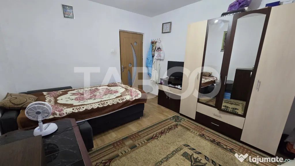 Apartament cu 2 camere decomandate de vanzare in Cartierul S - Sibiu (Sibiu)