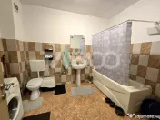 Apartament decomandat de vanzare 2 camere 64 mpu balcon Seli 