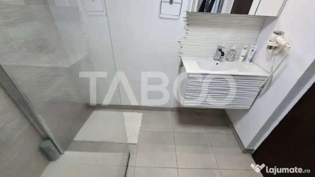 Apartament de 82mp utili cu 4 camere de vanzare in zona Raho - Sibiu (Sibiu)