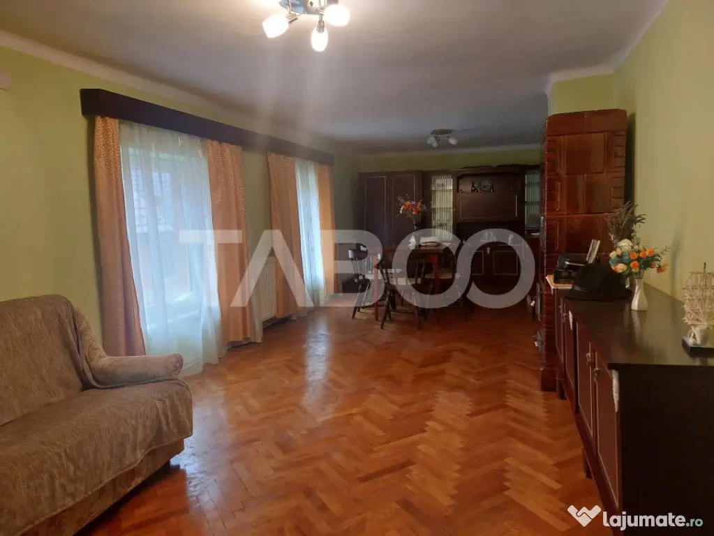 Apartament la casa 119 mpu 5 camere 2 bucatarii 3 bai gradin - Cisnadie (Sibiu)