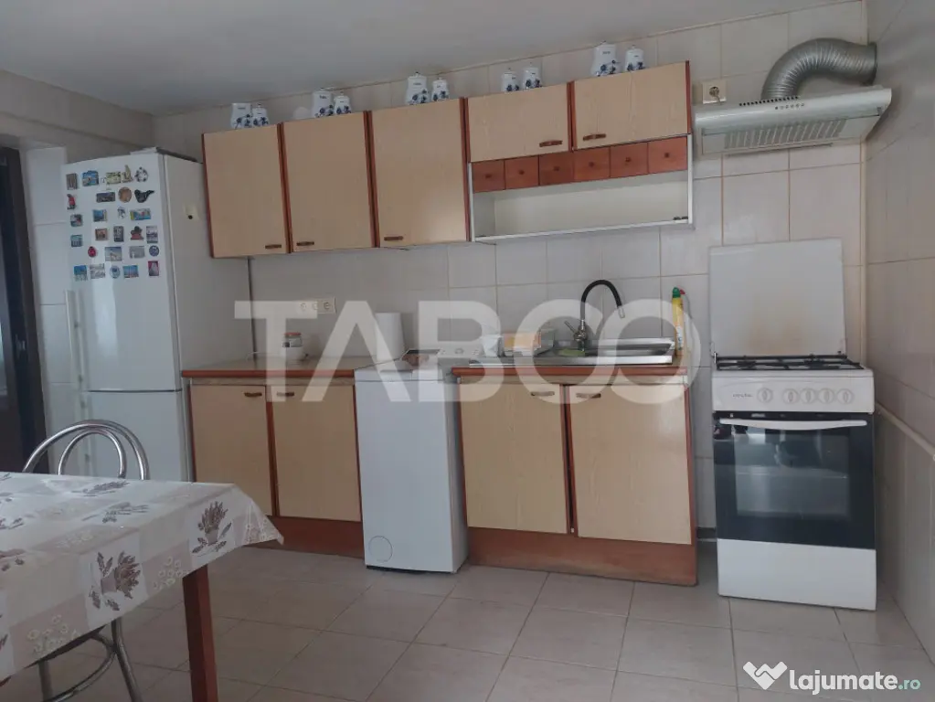 Apartament la casa 119 mpu 5 camere 2 bucatarii 3 bai gradin - Cisnadie (Sibiu)