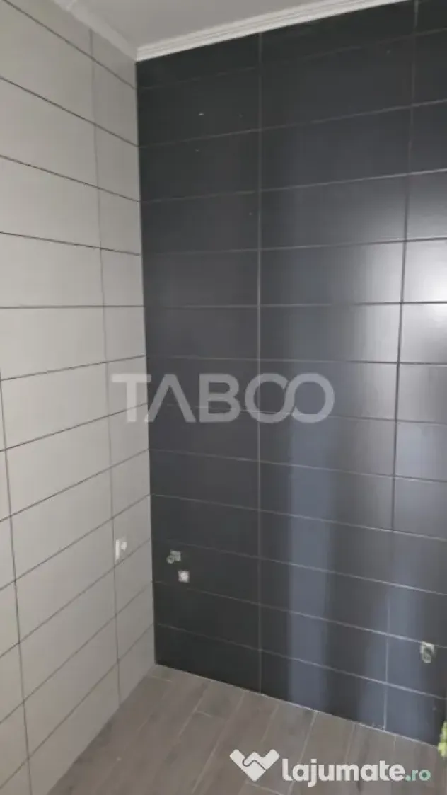 Apartament nou decomandat cu 3 camere de vanzare in Sebes - Sebes (Alba)