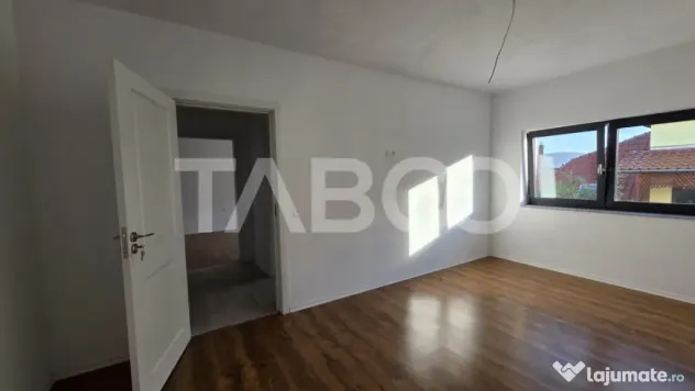 Apartament nou decomandat cu 3 camere de vanzare in Sebes - Sebes (Alba)
