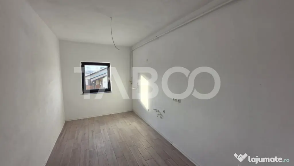 Apartament nou decomandat cu 3 camere de vanzare in Sebes - Sebes (Alba)