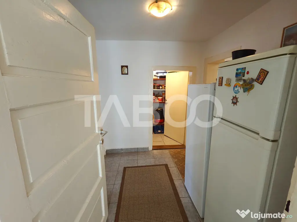 Casa 4 camere cu teren 503 mp si acces auto in curte - Comis - Sibiu (Sibiu)