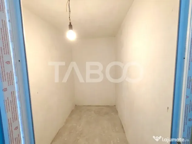 Casa 4 camere cu teren 503 mp si acces auto in curte - Comis - Sibiu (Sibiu)