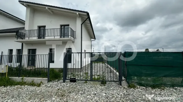 Casa cu acces 2 strazi tip duplex cu curte libera 195 mp Moh - Mohu (Sibiu)