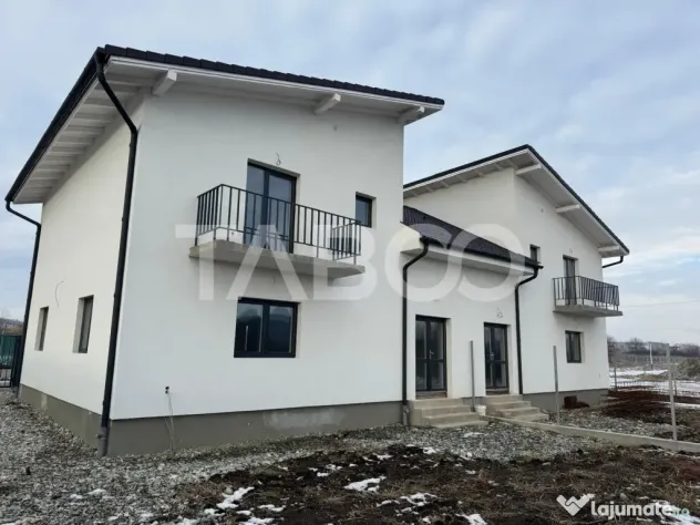 Casa cu acces 2 strazi tip duplex cu curte libera 195 mp Moh - Mohu (Sibiu)