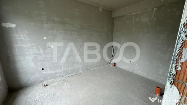 Casa cu acces 2 strazi tip duplex cu curte libera 195 mp Moh - Mohu (Sibiu)