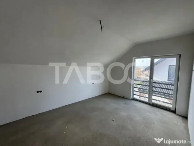 Casa individuala de vanzare cu teren generos- predare la alb - Sura Mica (Sibiu)