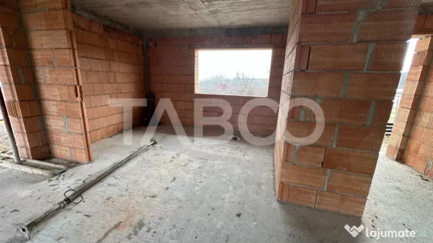 Casa individuala 5 camere de vanzare curte 500 mpu 127 mpu - Sibiu (Sibiu)
