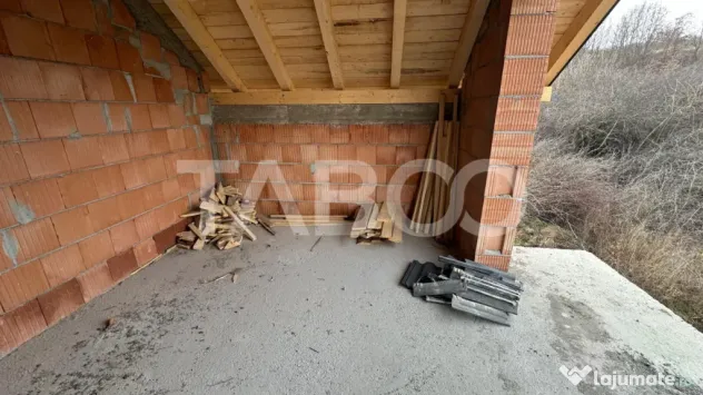 Casa individuala 5 camere de vanzare curte 500 mpu 127 mpu - Sibiu (Sibiu)