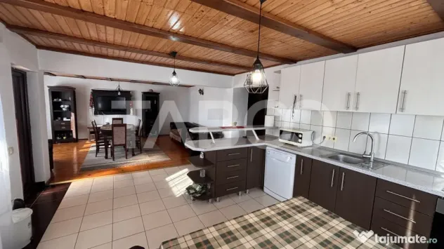 Casa individuala de vanzare zona Sura Mare individuala 900 m - Sura Mare (Sibiu)