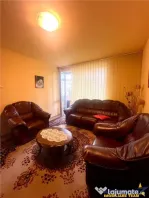 Apartament cu 3camere, etaj1, bloc de 4 nivele, langa Piata
