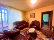 Apartament cu 3camere, etaj1, bloc de 4 nivele, langa Piata 