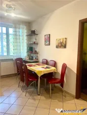 Apartament cu 3camere, etaj1, bloc de 4 nivele, langa Piata 
